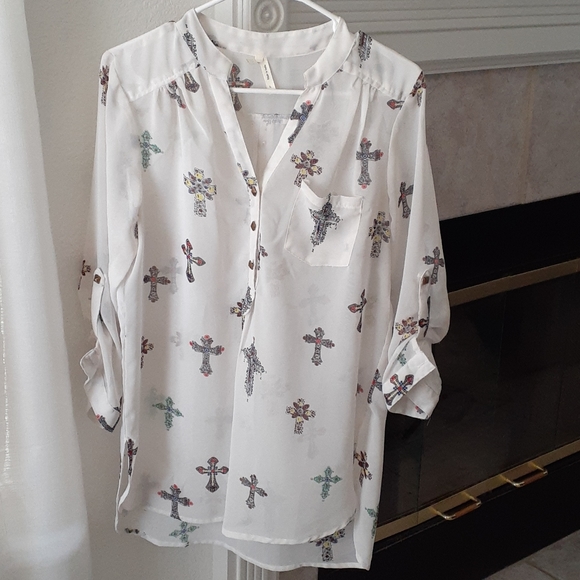 Shirt - Picture 1 of 6